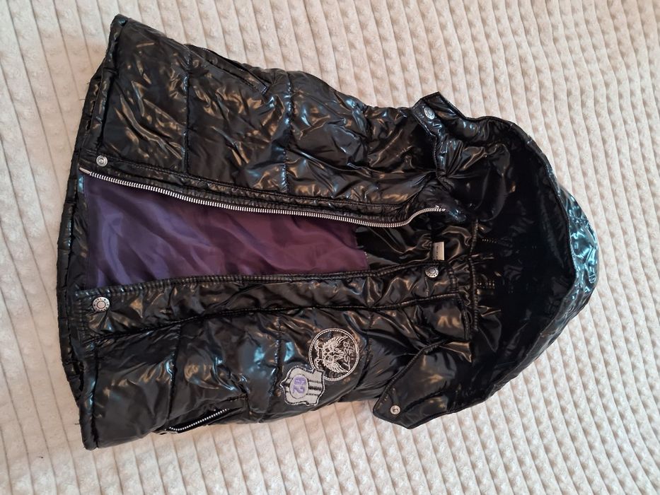 Жилетка лакова на 2-3 роки