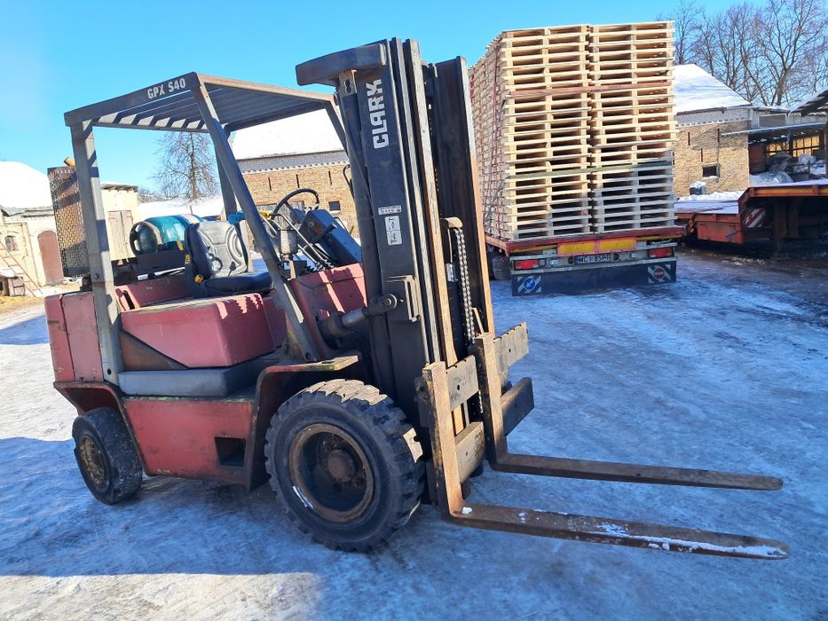 Wózek widłowy CLARK GPX 4.t