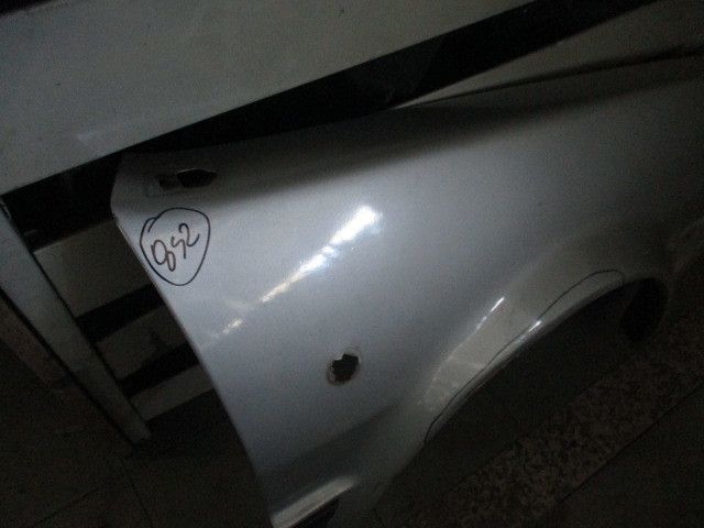Guarda-lamas direito NISSAN Micra I (K10)