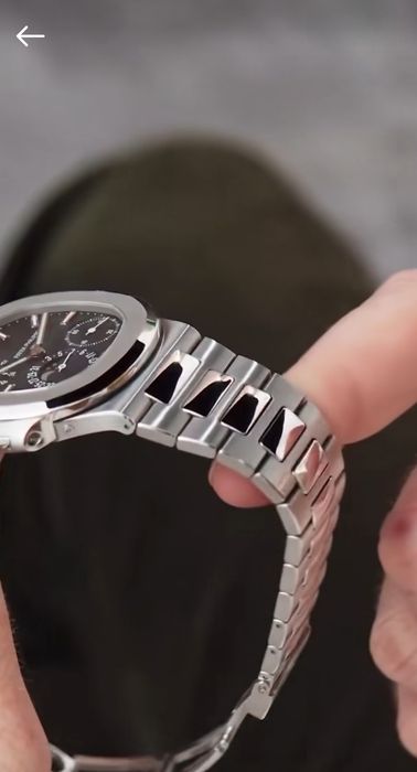 Relógio Patek Philippe Nautilus 5710