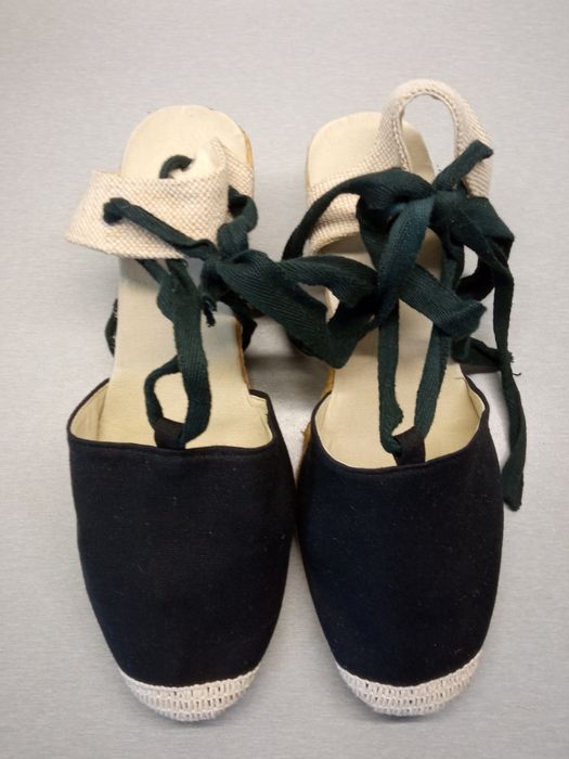 Sprzedam espadryle.