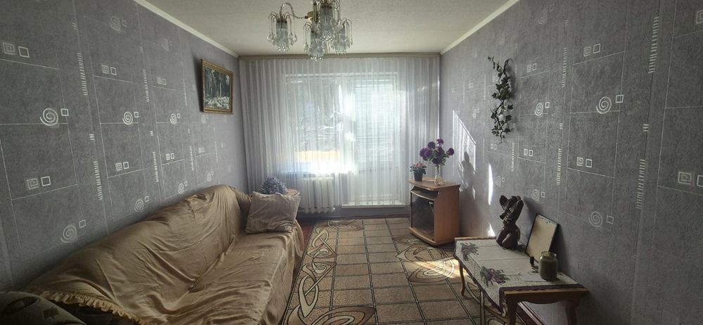 Продам 3-х кімнатну квартиру в р-ні військового містечка