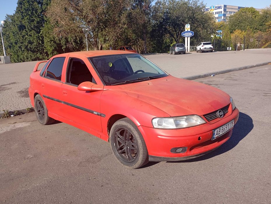В рассрочку Opel Vectra АКПП двигатель X25XE на газу