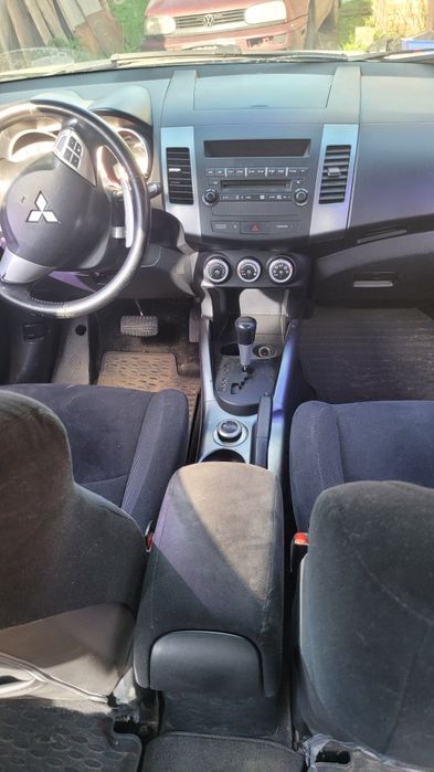 Продам автомобіль Mitsubishi Outlander