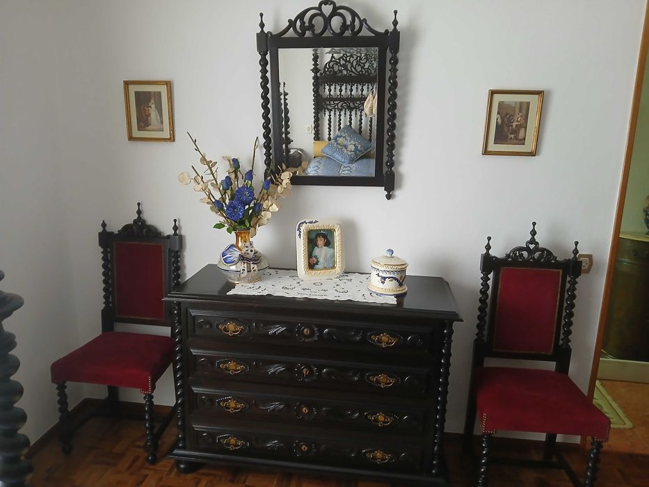 Vende-se Mobília Quarto Bilros e leva uma oferta