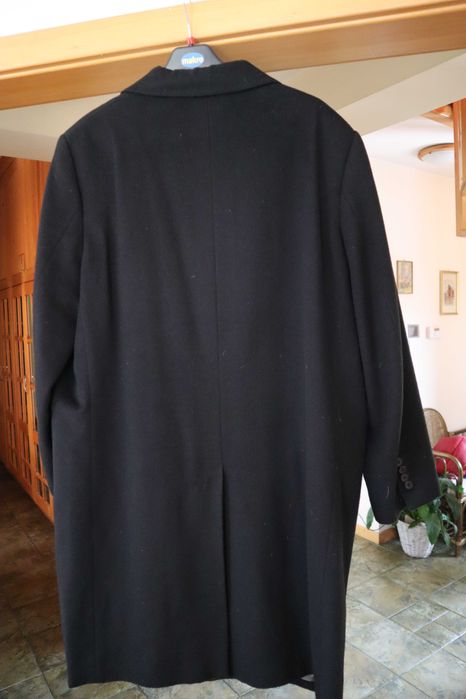 Męski płaszcz wełniany marki Dolce&Gabbana w kolorze czarnym