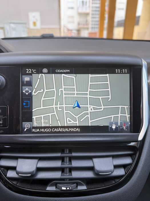 Peugeot 208 1.4 HDI - Full extras foto 4