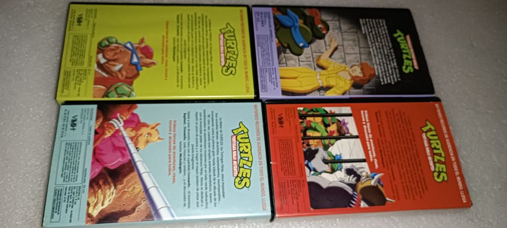 4 antigas cassetes VHS tartarugas ninja todas 10 euros