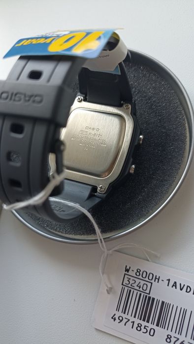 Часы Casio W-800H