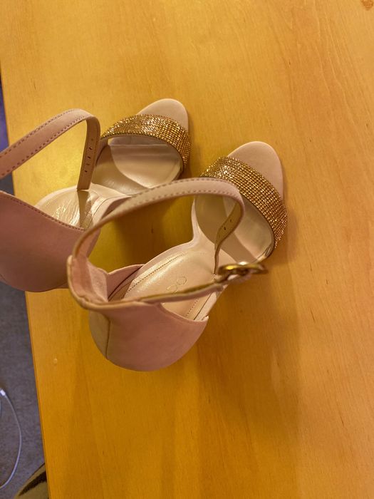 Sandálias Aldo evento