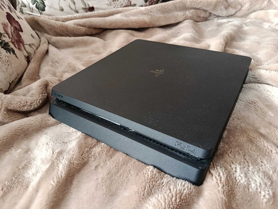 Sprzedam Playstation 4 500GB