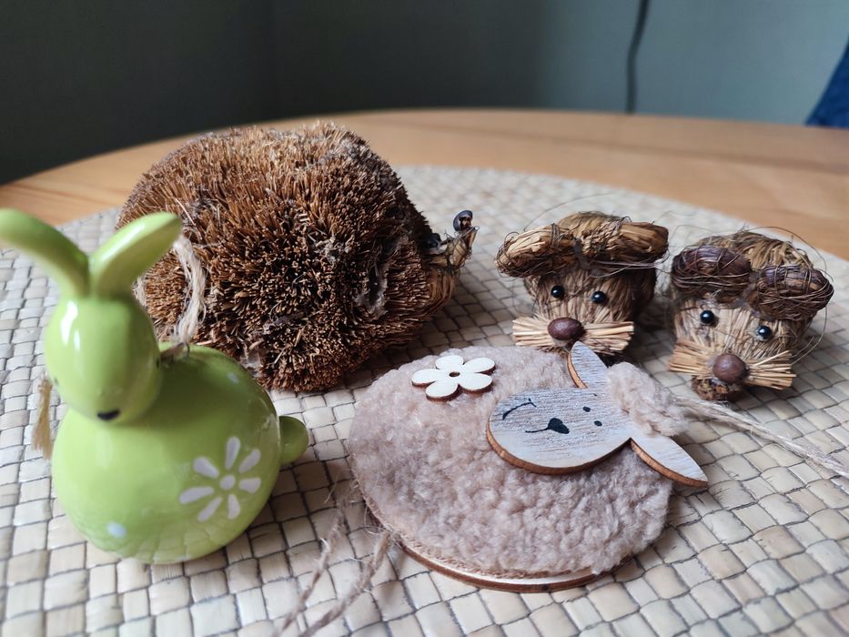 Jeż i myszy z trawy morskiej