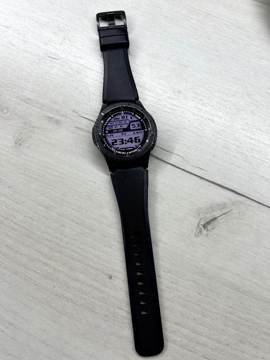 Смарт часы Samsung Gear S3 Frontier