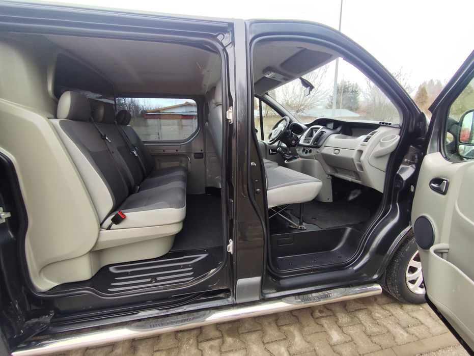 Opel Vivaro 2.0 115KM**Brygadówka**Bogata wersja**Piękny**