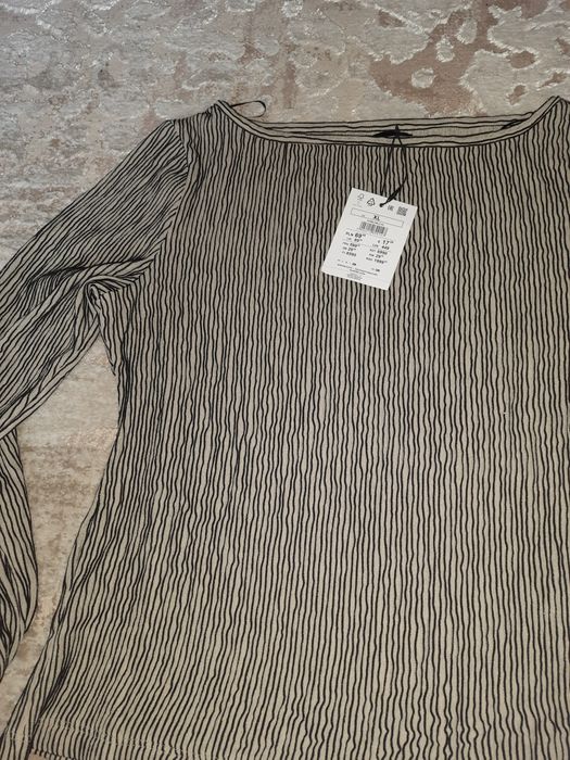 Блузка з відстрочкою Mohito