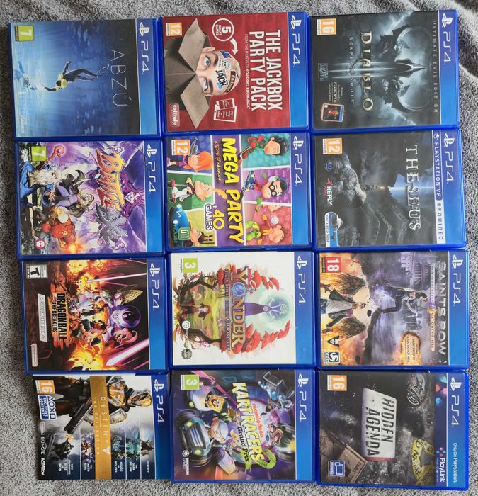 Ігри на PS4: Hollow Knight, Bloodborne,Gravity Rush,Jurassic Park,LEGO