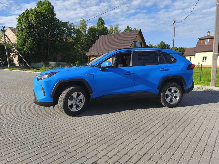 Toyota RAV4 2020 гібрид