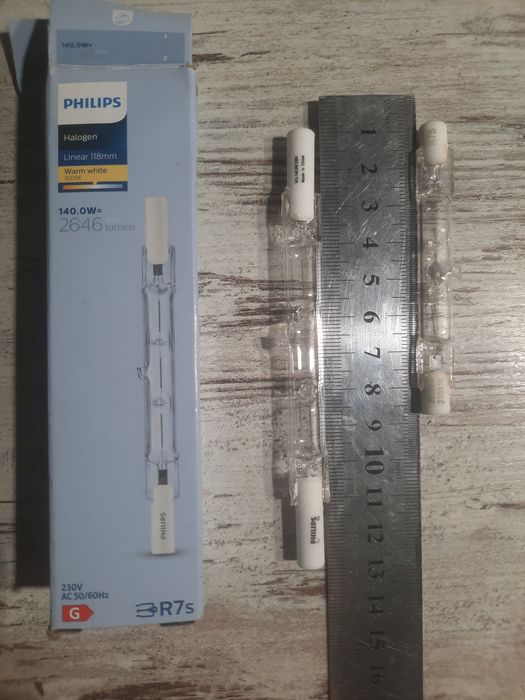 Галогенная двухцокольная лампа Philips