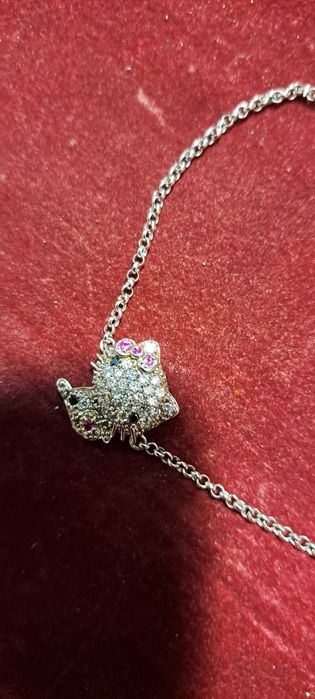 Pulseiras em prata Hello Kitty.