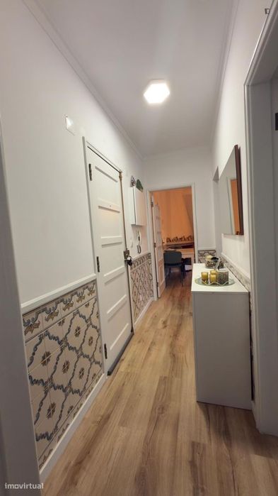 Apartamento com 1 quartos - localizado em Charneca da Caparica Lisbon