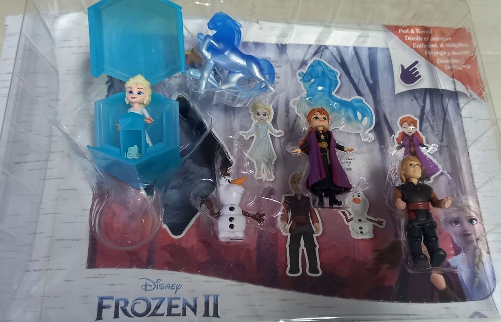 Conjunto frozen/ Disney/ bonecos