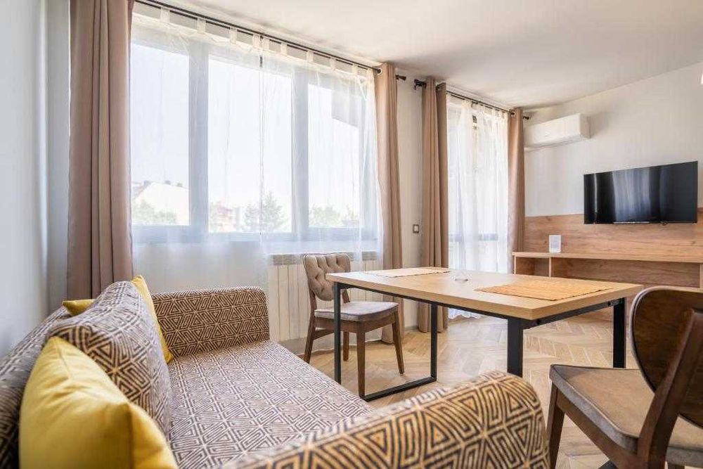 Апартаменты 2-местные посуточно возле ЖД Вокзала, м. Университет.