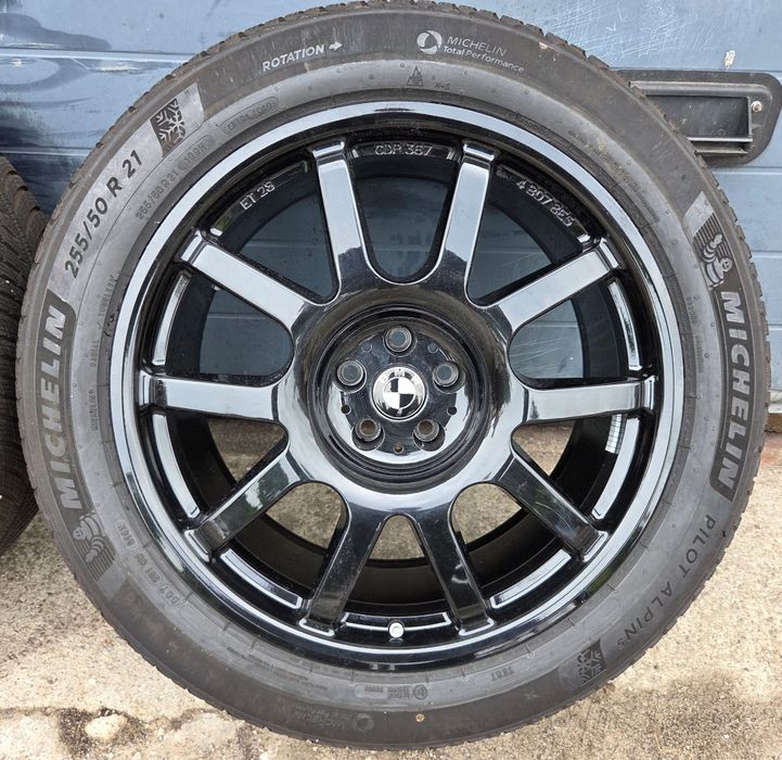 Felgi z oponami zimowymi BMW  IX I20  10x21 ET36 5x112