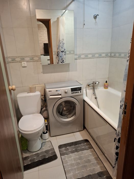 Здаи 2 ком.квар.в рай.44 квар.по час.по сут.