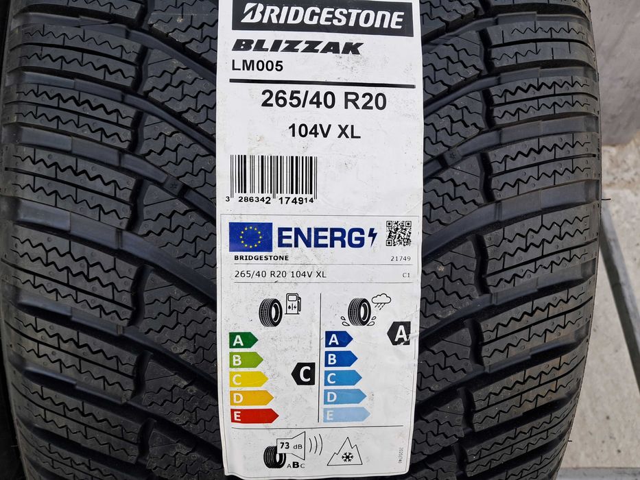 Резина зима НОВА Bridgestone 265/40 R20 Blizzak LM005