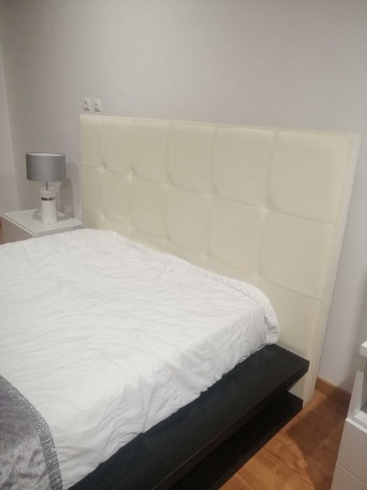 Vendo cama e colchão em bom estado