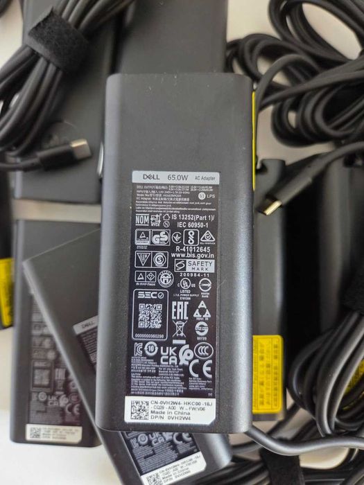 Блок живлення Dell 65w Type C / 20v 3.25a / 15v 4.33a/ 5v 3a