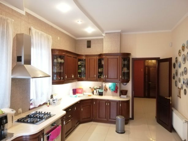 Хостел посуточно и долгосрочно Киев Метро Дорогожичи Сырец Общежитие