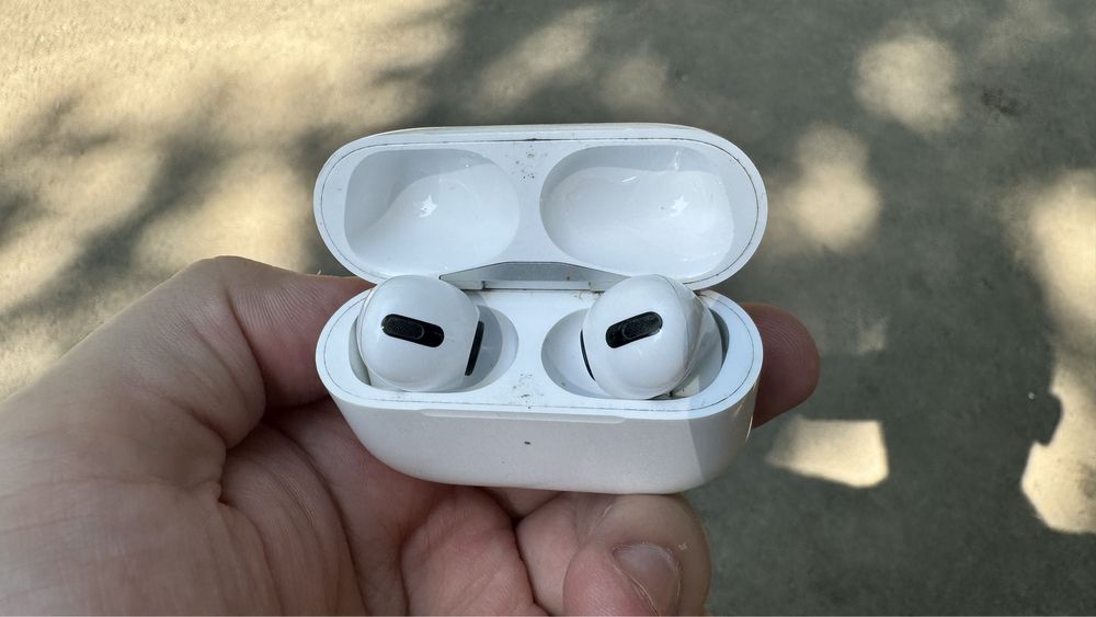 Air pods pro первого поколения