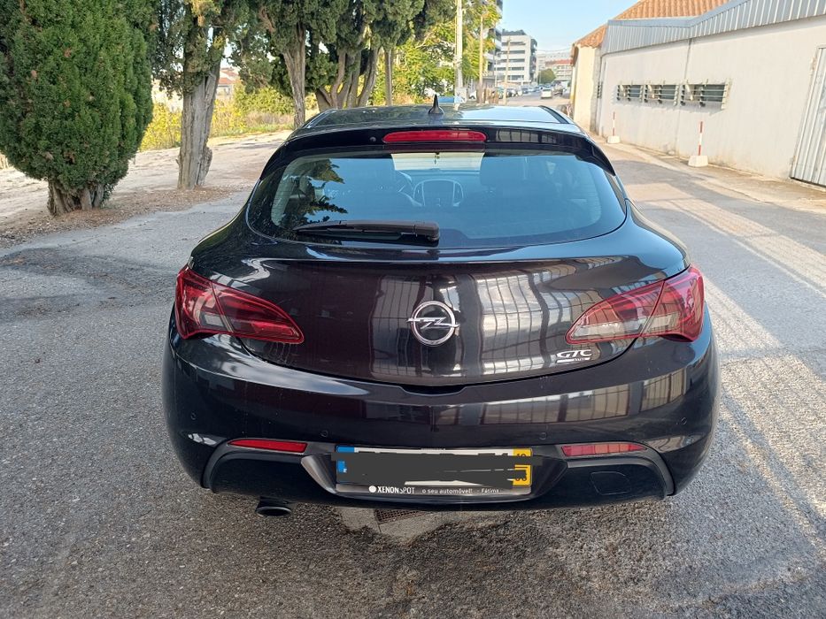 Opel astra GTC 2.0