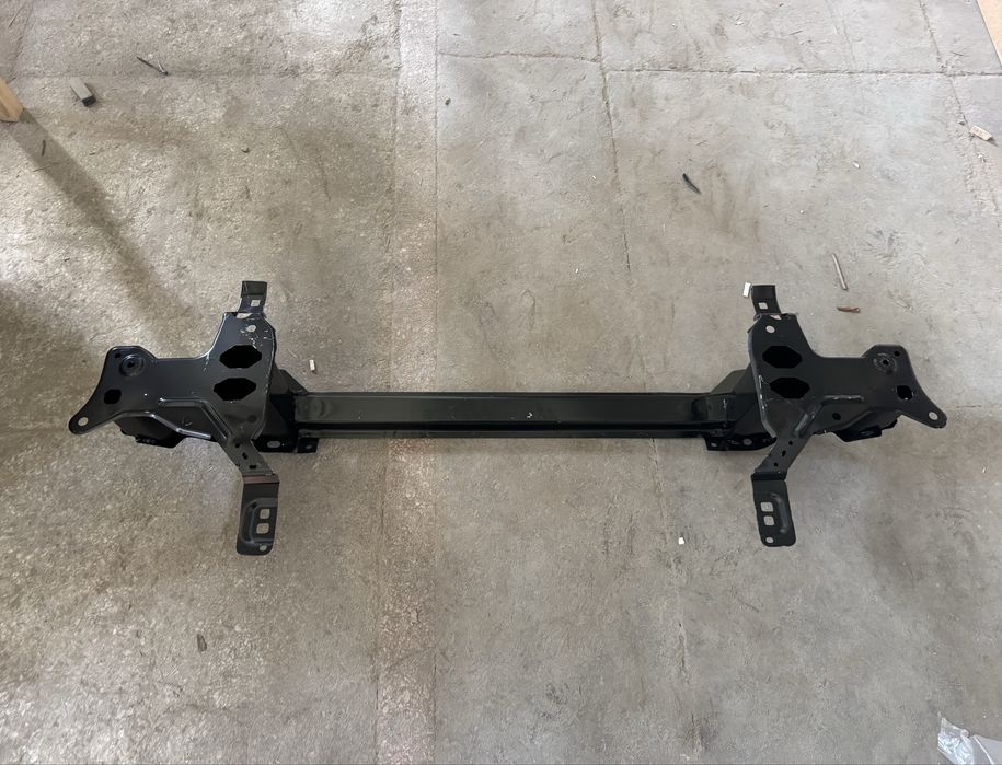 Підсилювач перднього бампера Ford Escape 2020-2026