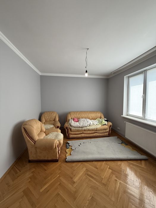 Продається просторий будинок