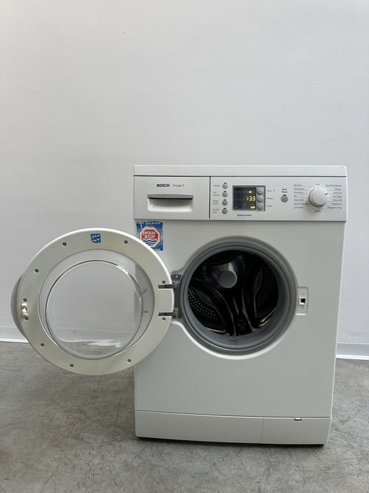 Пральна/ стиральна машина/ пралка вузька Bosch WLX24440 40 см 6кг
