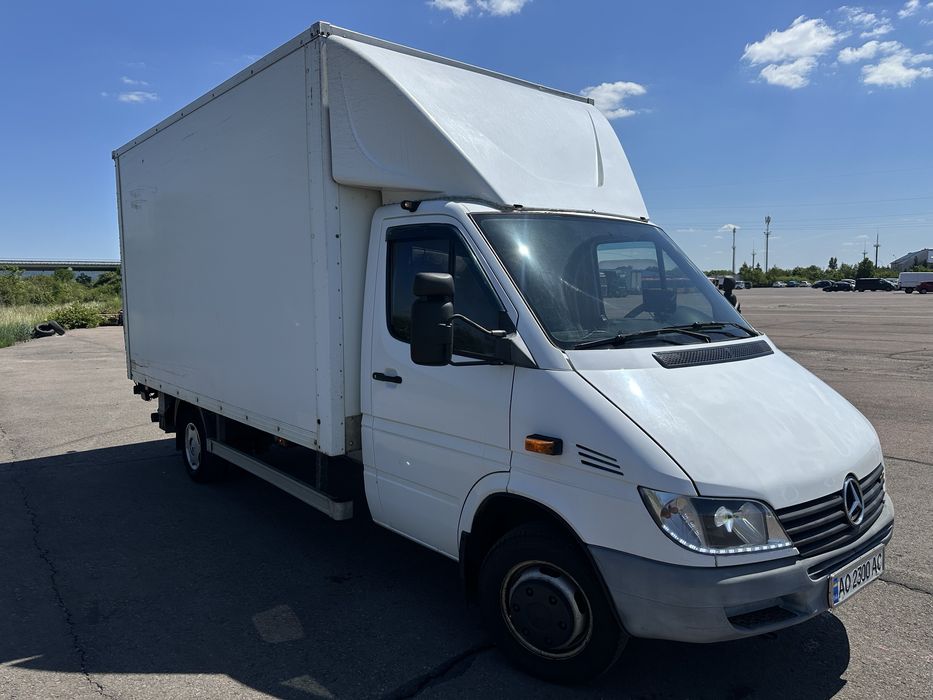 Вантажний автомобіль SPRINTER 413 2000 рік