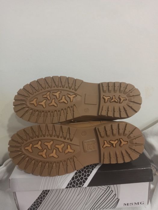 28 CM 43 Buty botki kozaki trapery camel beżowe minimalizm, na zamek ocieplane