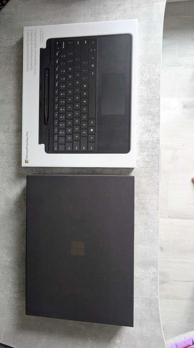 Microsoft Surface Pro 11 Copilot+ PC  | OLED | Snapdragon X Elite 16GB 512GB / Jak nowy / Keyboard + Slim Pen 2