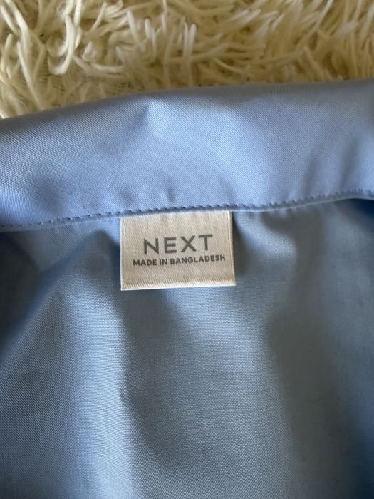Продам блузку на девочку 7-8 лет