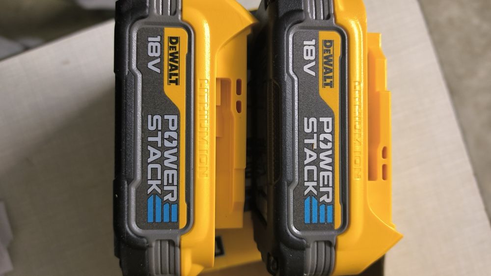 2x powerstack DeWalt 1'7 ah