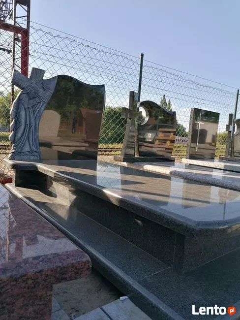 Nagrobki podnoszenie renowacje poziomowanie pomników renowacja