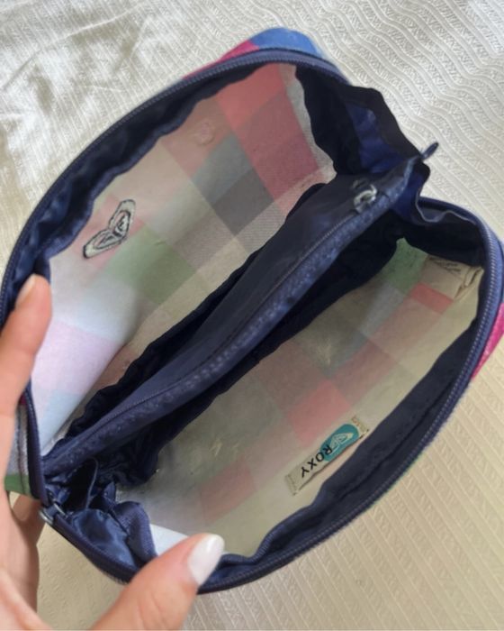 Mochila e estojo da roxy