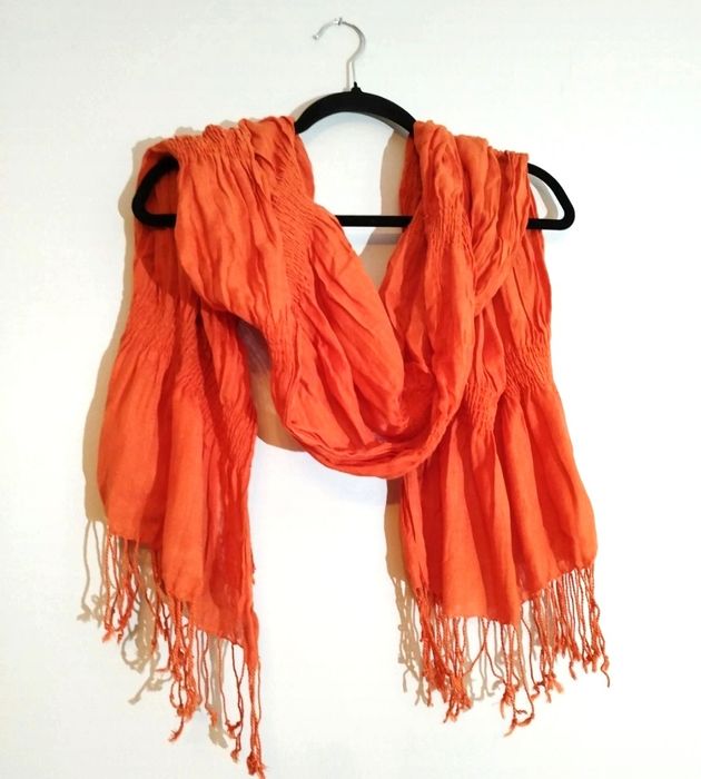 Pomarańczowy Szal/chusta 
Wymia