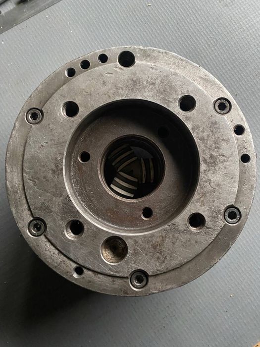 Токарні патрони 160мм, 200мм поляк