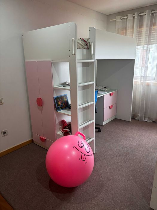 Beliches ( cama ) com Secretária