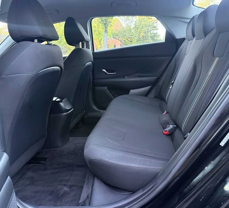 Hyundai Elantra SEL      2022