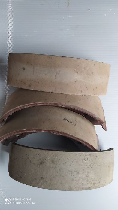 Гальмівні задні колодки на ГАЗель-Соболь.