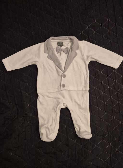 Ubranko okolicznościowe do chrztu dla chłopca 68